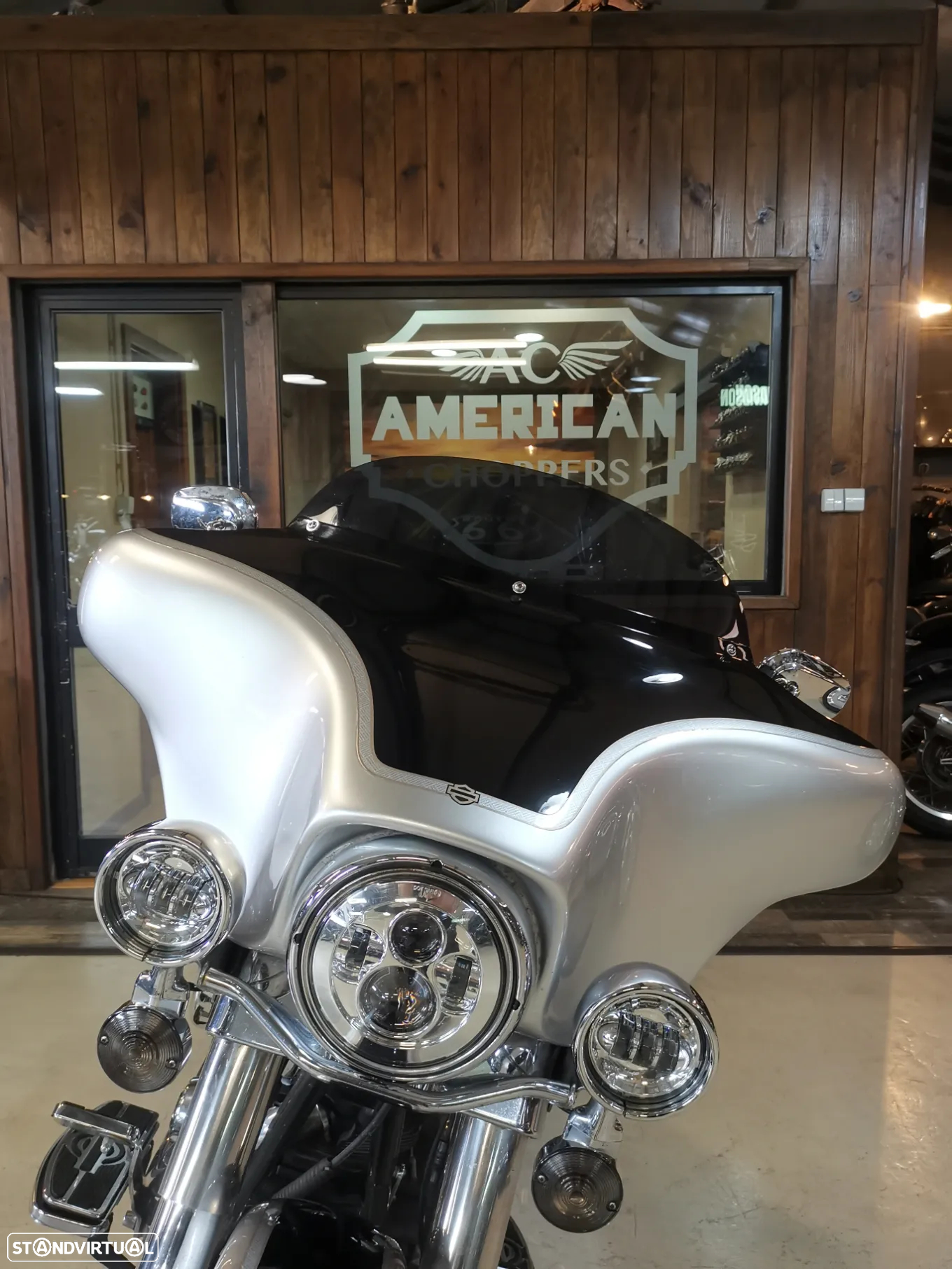 Harley-Davidson FLHTC CENTENÁRIA - 10