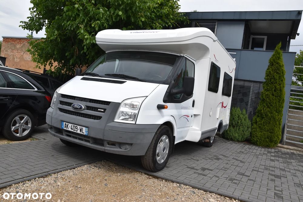 Ford Transit Challenger Genesis 32
