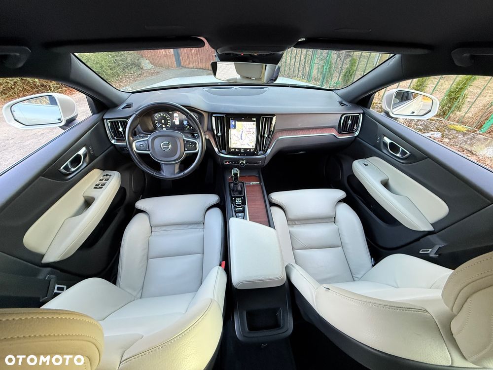 Volvo V60 D3 Inscription - 23