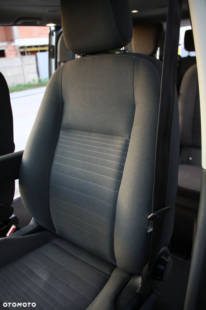 Ford Tourneo Custom 2.0 EcoBlue L2 Titanium - 19