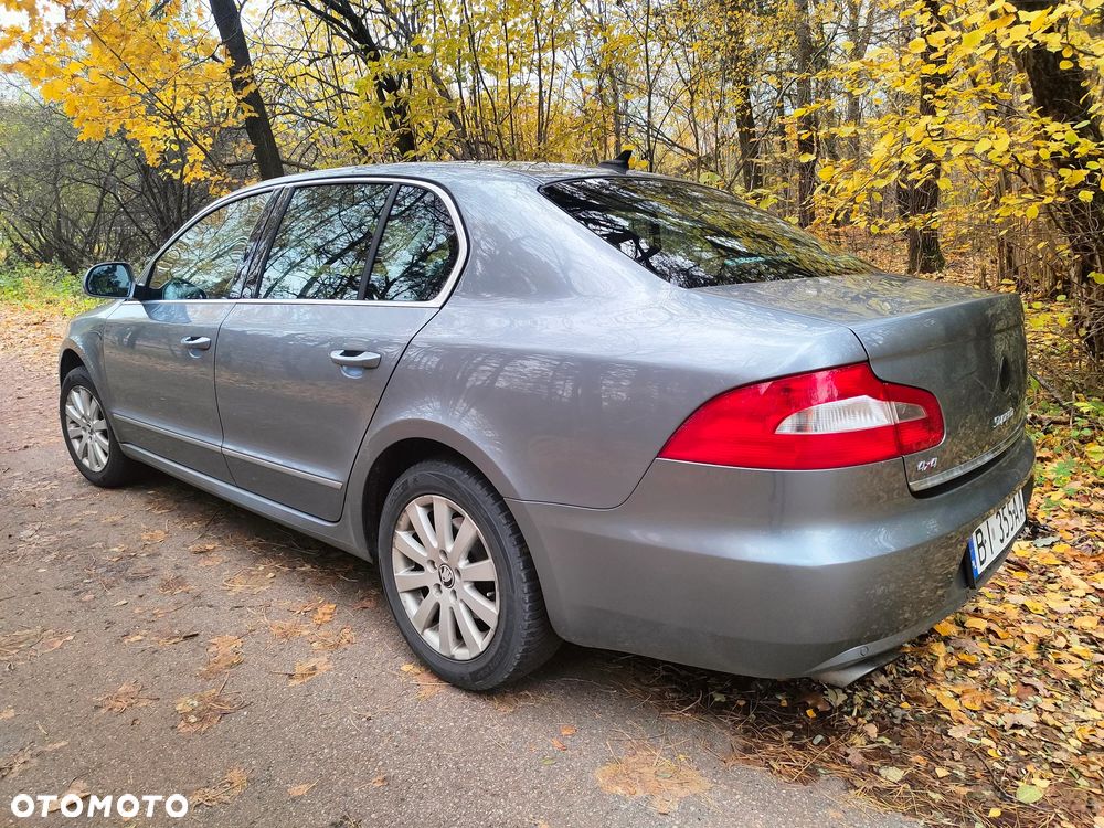 Skoda Superb 2.0 TDI 4x4 Elegance DSG - 5