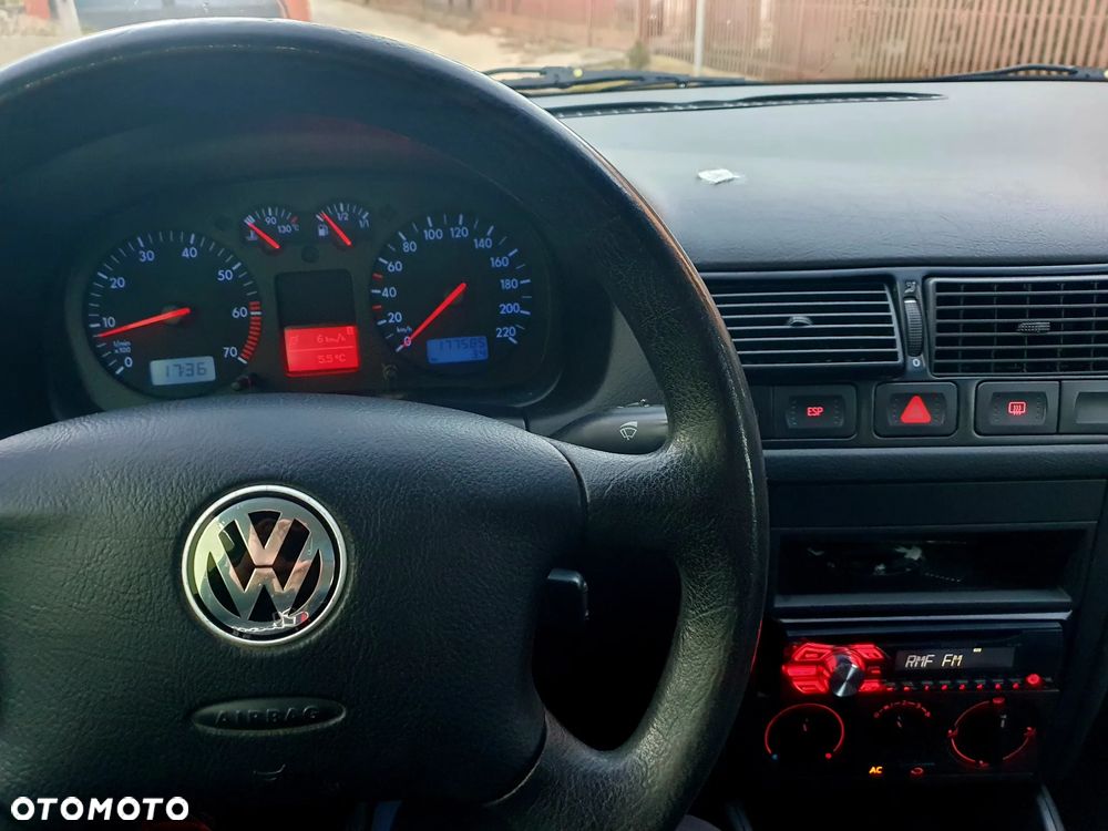Volkswagen Golf 1.4 Q - 8