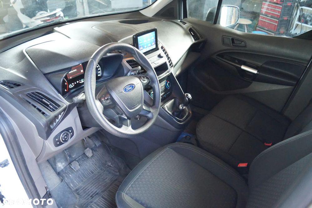 Ford Transit Connect - 20