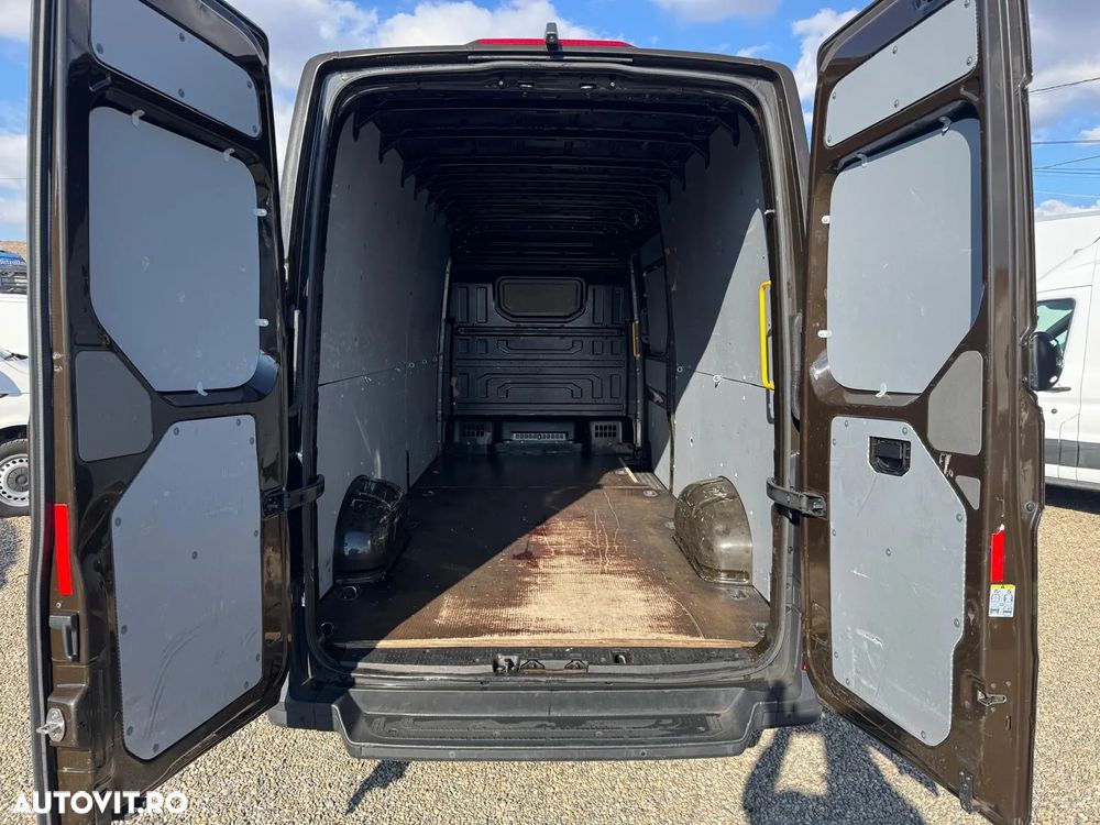 Volkswagen CRAFTER - 7