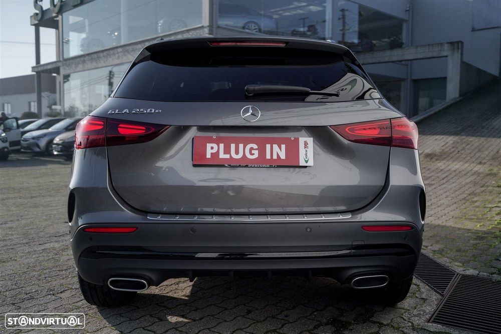 Mercedes-Benz GLA 250 e AMG Line - 4