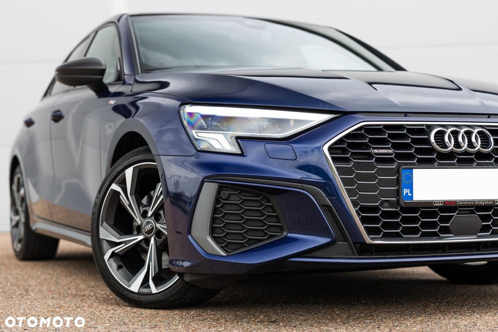 Audi A3 Sportback 40 TDI quattro S tronic S line - 2