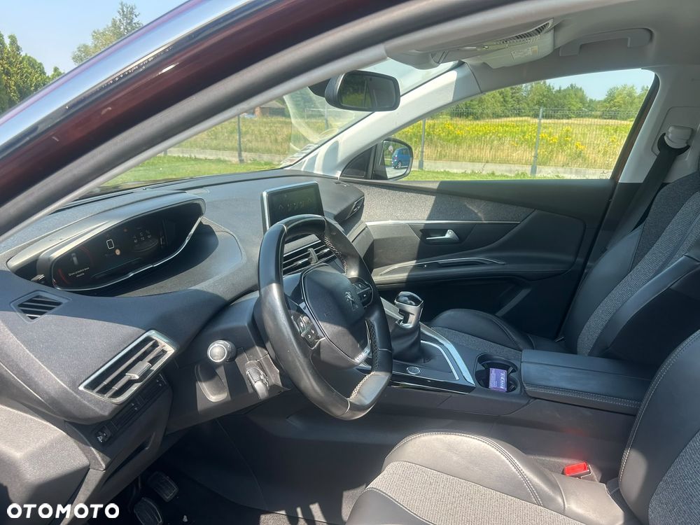 Peugeot 3008 1.2 PureTech Allure S&S - 6