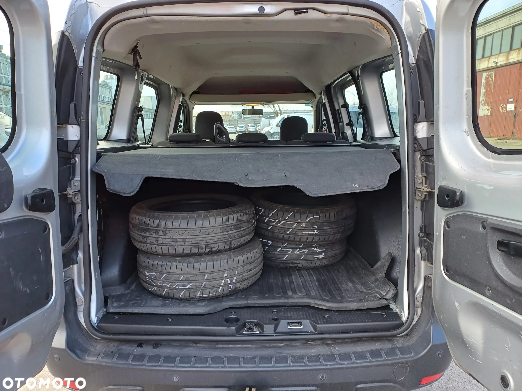 Dacia Dokker 1.6 SCe Ambiance Plus - 13