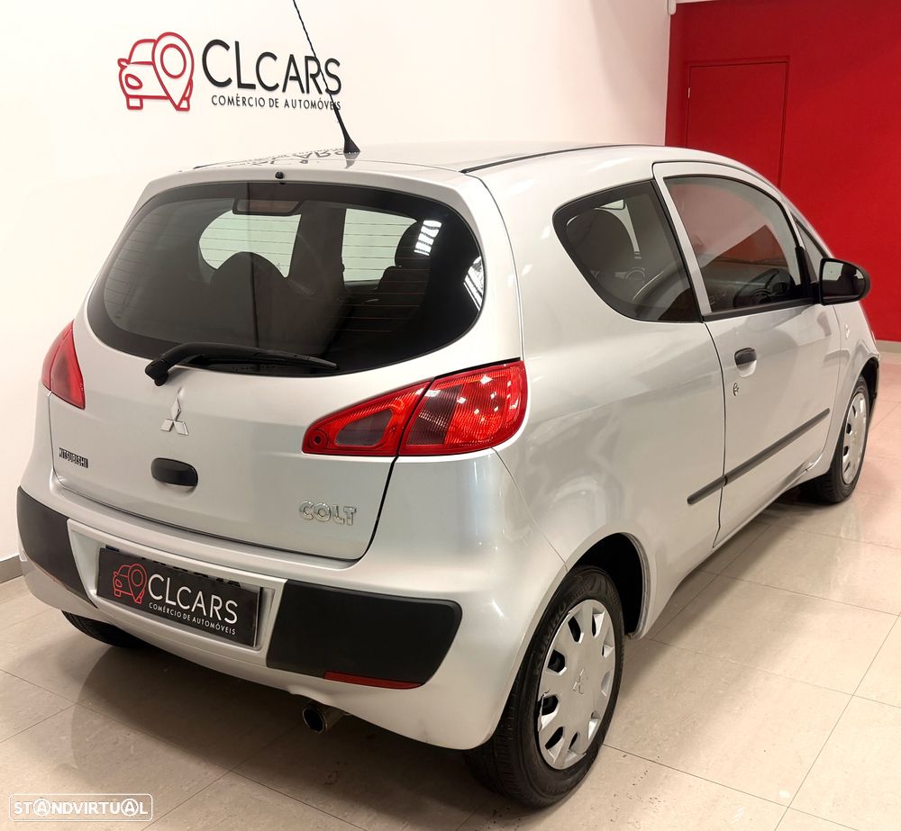 Mitsubishi Colt - 3