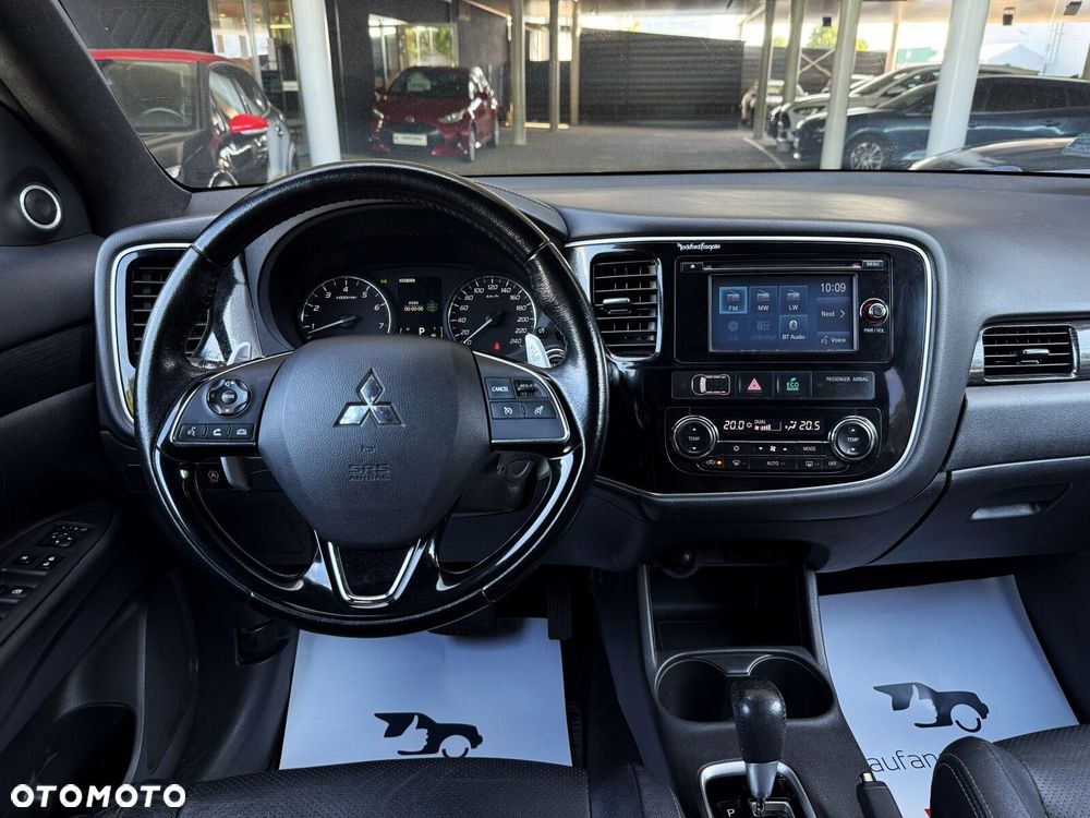 Mitsubishi Outlander 2.0 Intense Comfort 4WD CVT - 21