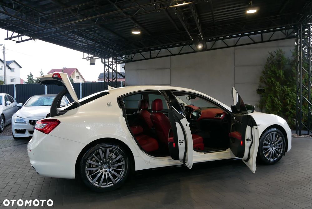 Maserati Ghibli S - 7