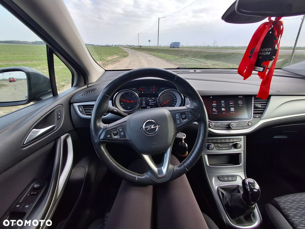 Opel Astra 1.6 CDTI Enjoy - 13