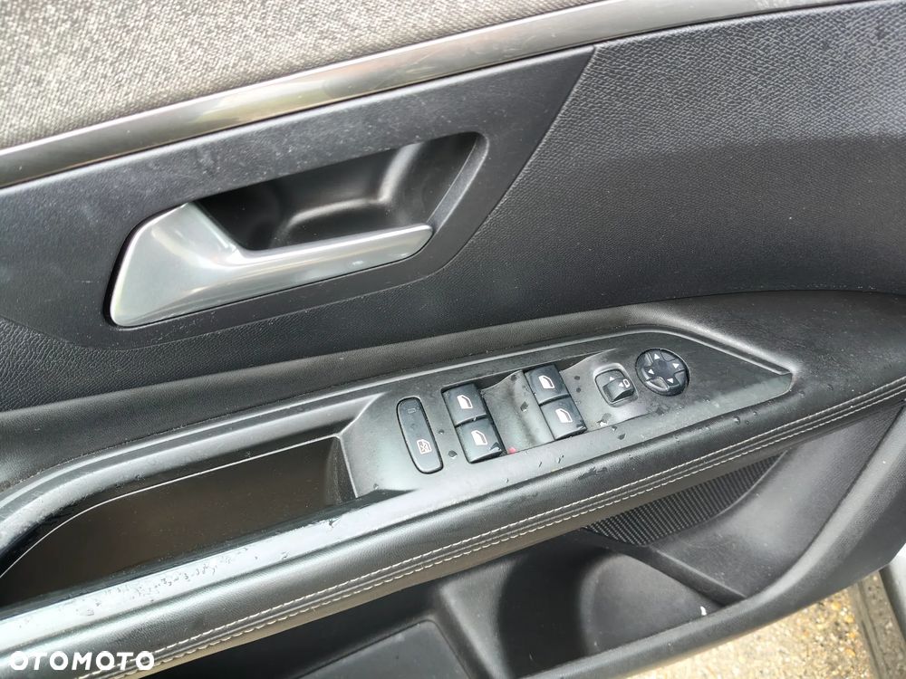 Peugeot 3008 - 13