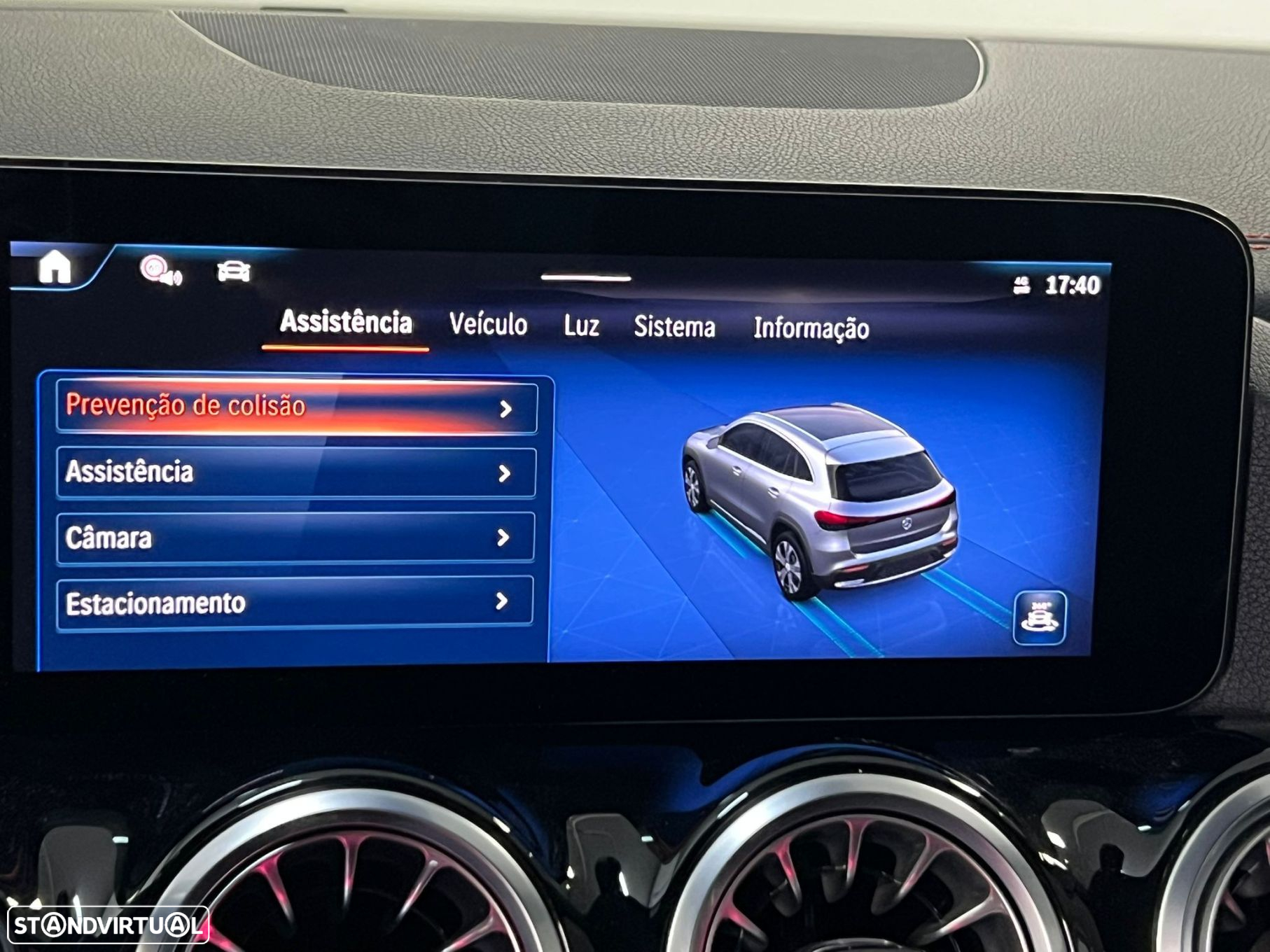 Mercedes-Benz EQA 250+ AMG Line - 14