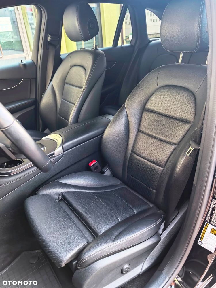 Mercedes-Benz GLC 300 4Matic 9G-TRONIC - 28