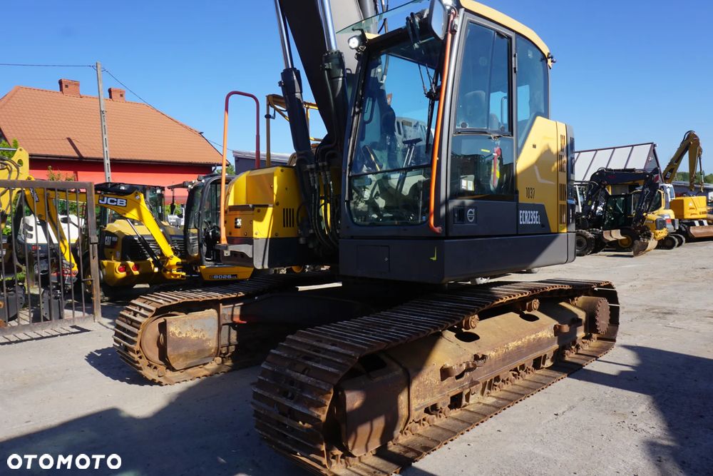Volvo ECR 235 EL - 2