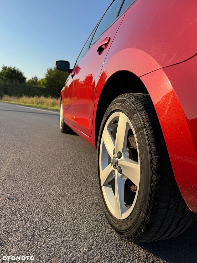 Skoda RAPID 1.2 TSI Ambition - 10