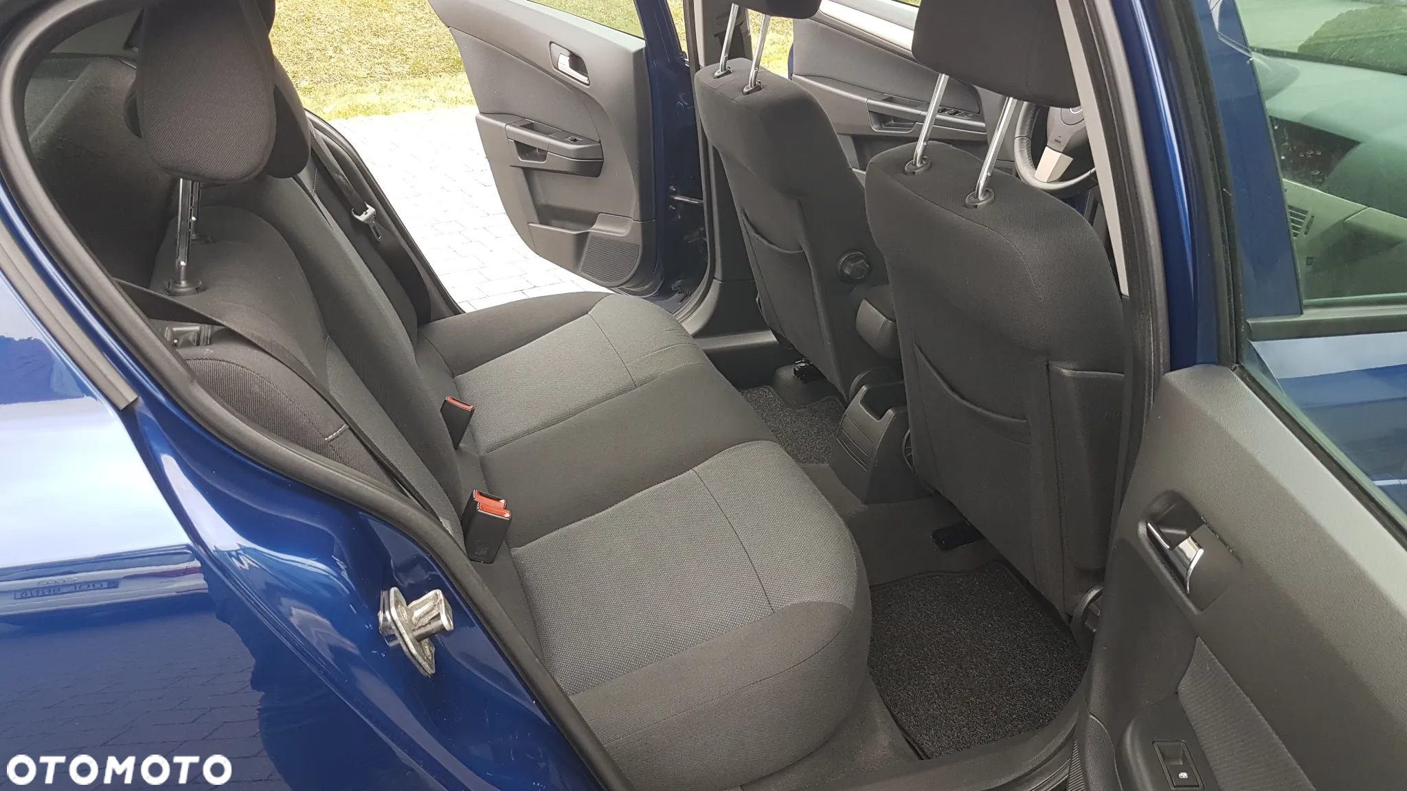 Opel Astra 1.6 - 10