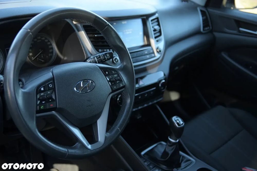 Hyundai Tucson 1.6 GDi 2WD Trend - 24