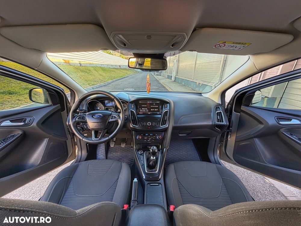 Ford Focus - 7