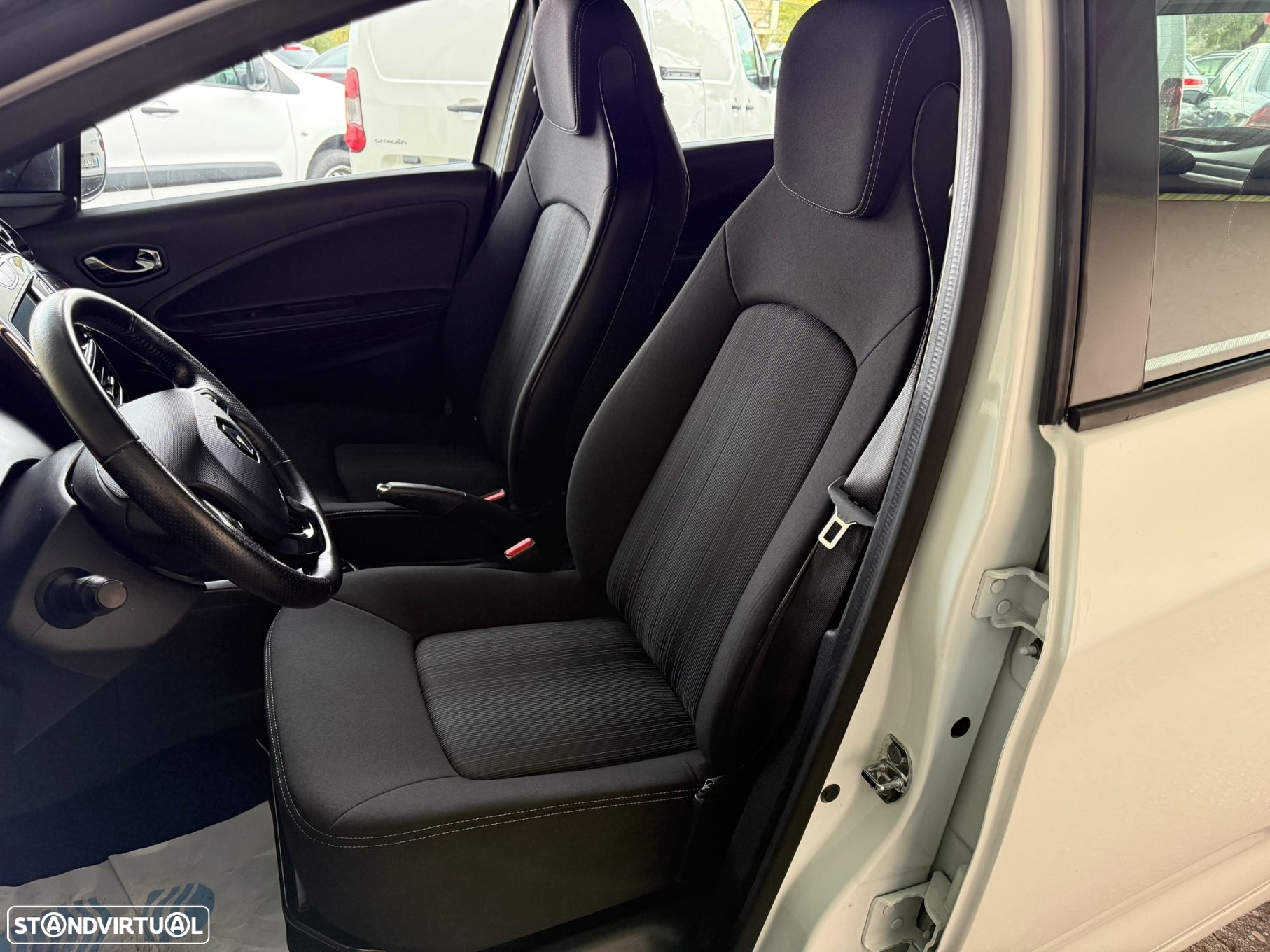 Renault Zoe - 19