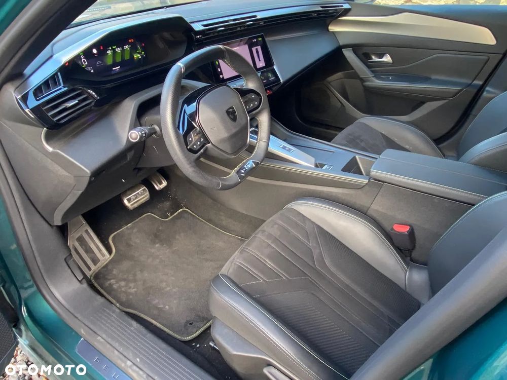 Peugeot 308 PureTech 130 EAT8 GT - 11