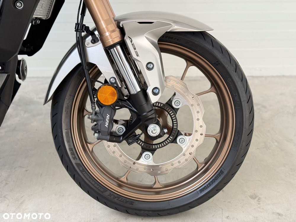 Honda CB - 10