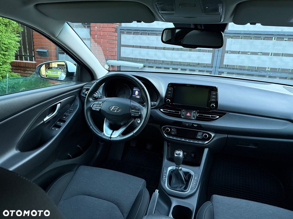 Hyundai i30 1.5 DPI Modern - 11