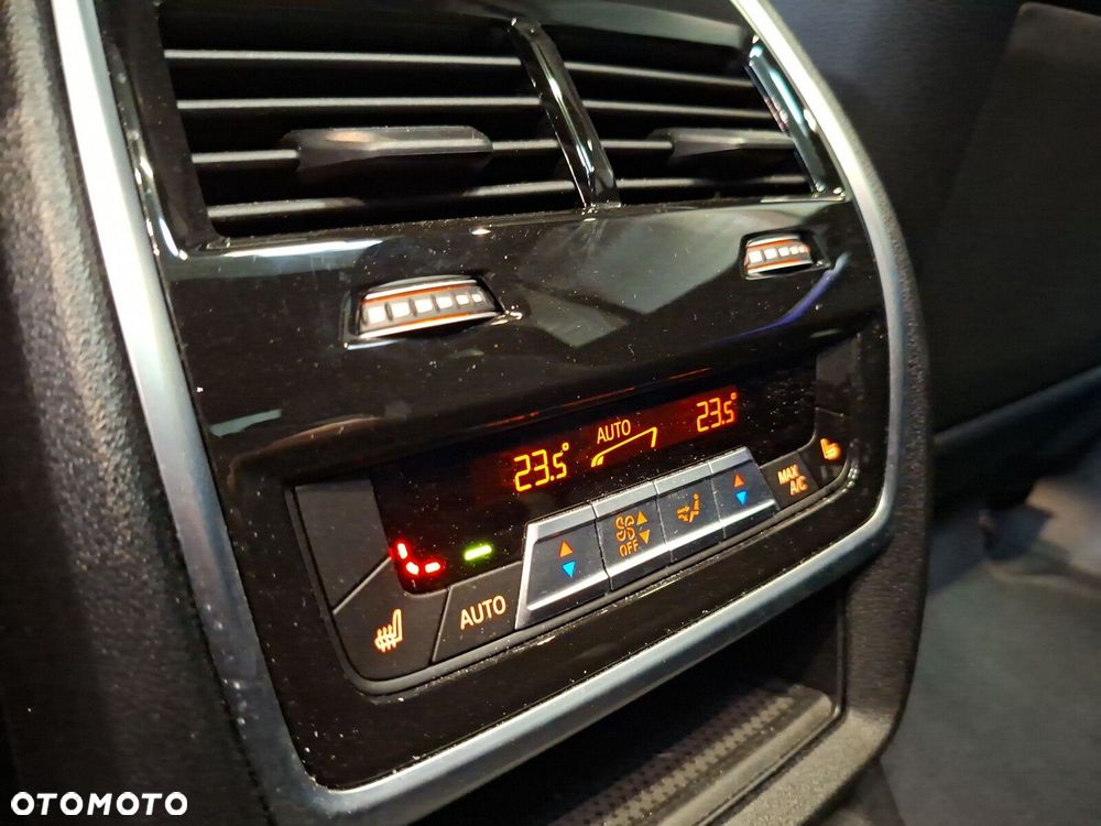 BMW X7 - 34