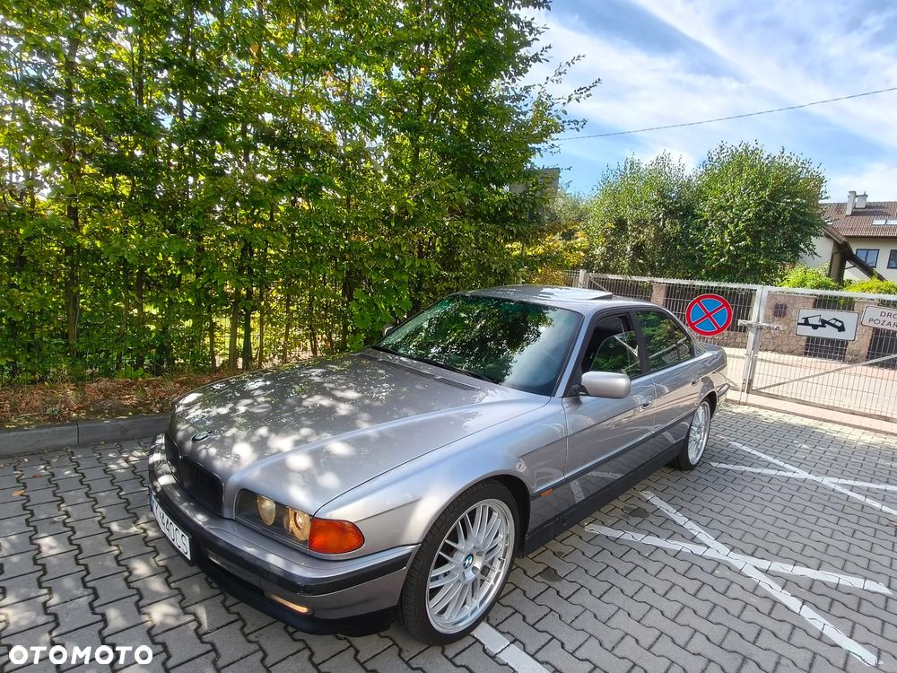 BMW Seria 7 - 2