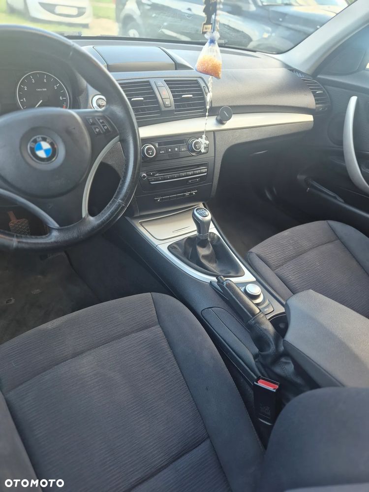 BMW Seria 1 118i - 16