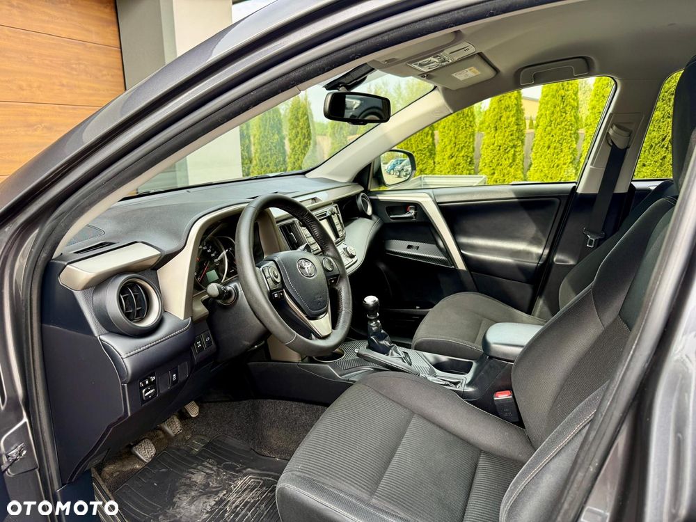 Toyota RAV4 - 17