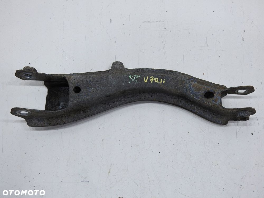 WAHACZ PRAWY TYŁ VOLVO V70 II - 2