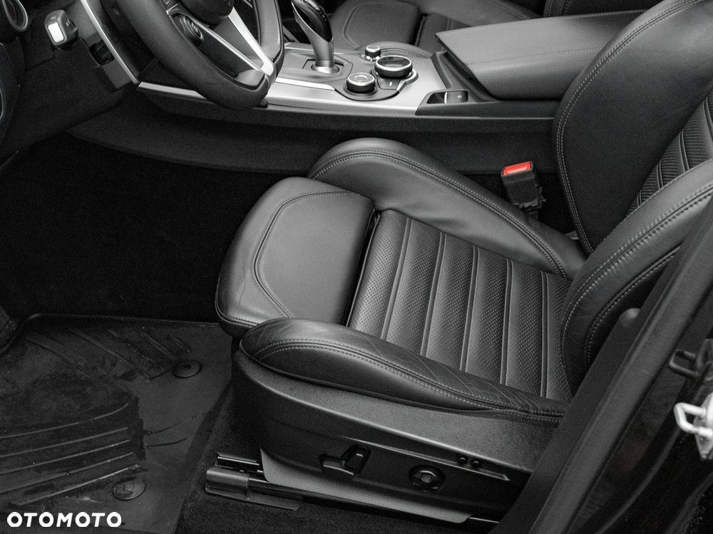 Alfa Romeo Stelvio 2.0 Turbo Super Q4 - 14