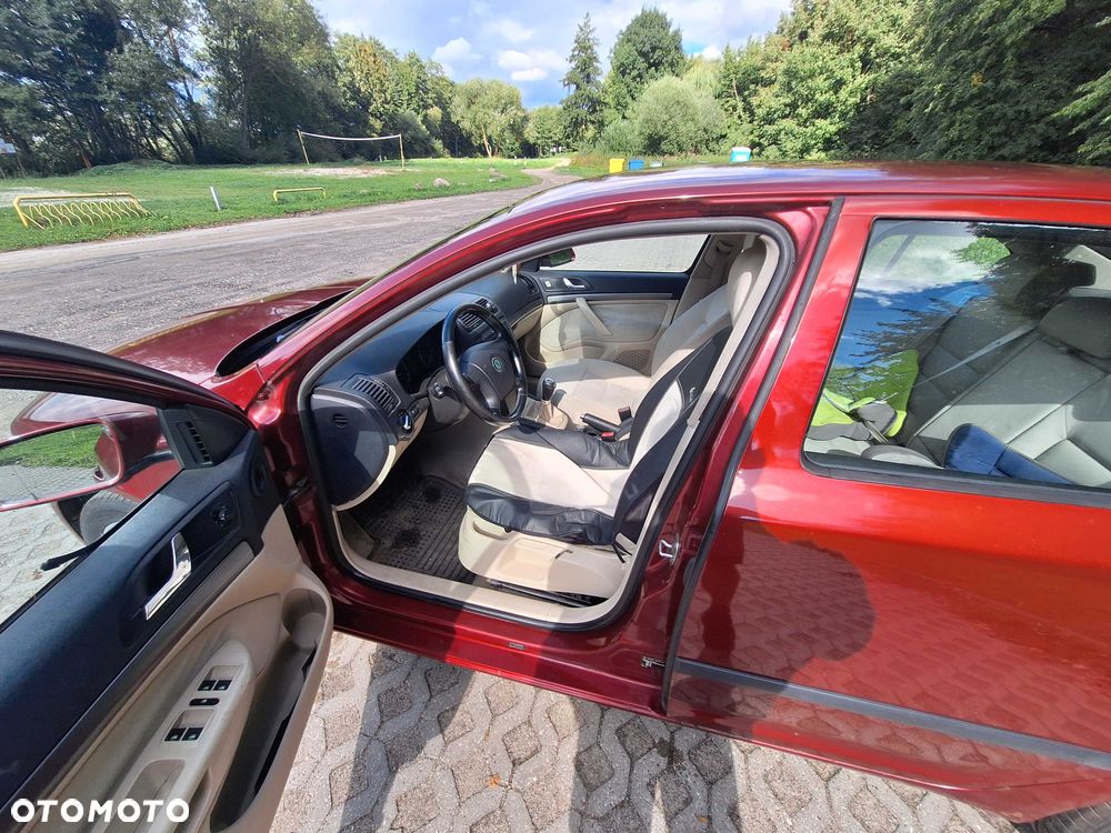 Skoda Octavia - 8