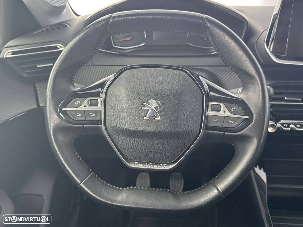Peugeot 208 1.2 PureTech Active Pack - 17
