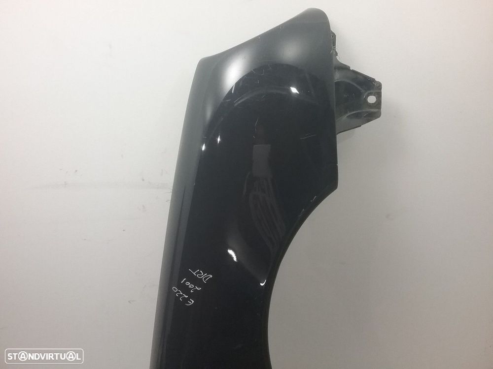 Guarda-lamas Dto MERCEDES-BENZ E-CLASS (W210) 07.99 - 03.02 Usado - 2