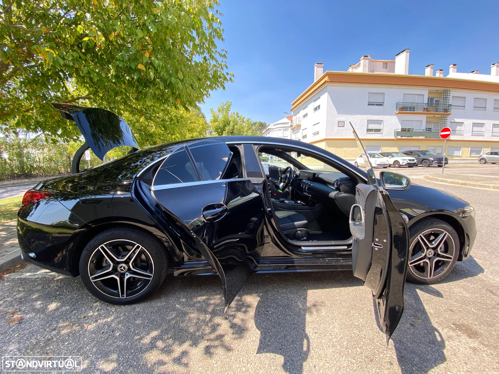 Mercedes-Benz CLA 250 e AMG Line - 2