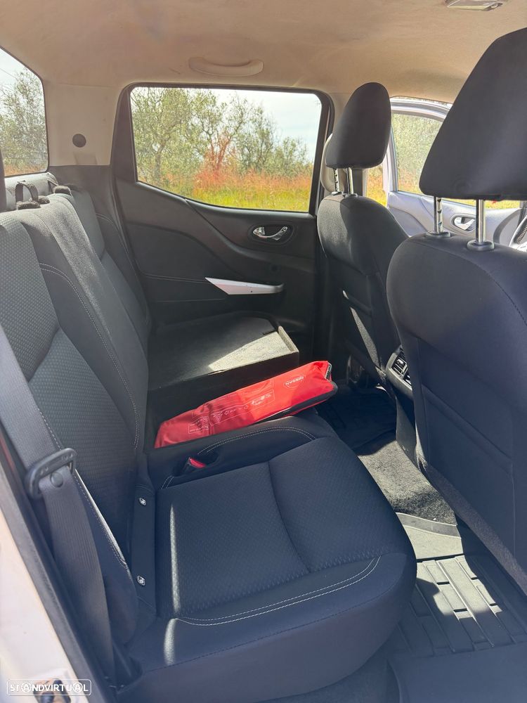 Nissan Navara 2.3 dCi CD 4WD N-Connecta - 12