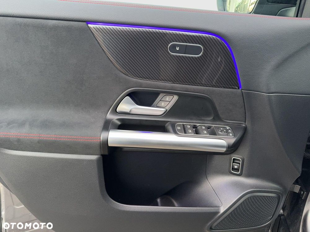 Mercedes-Benz GLA 200 AMG Line - 20