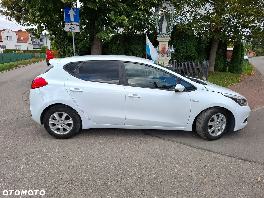 Kia Ceed - 9