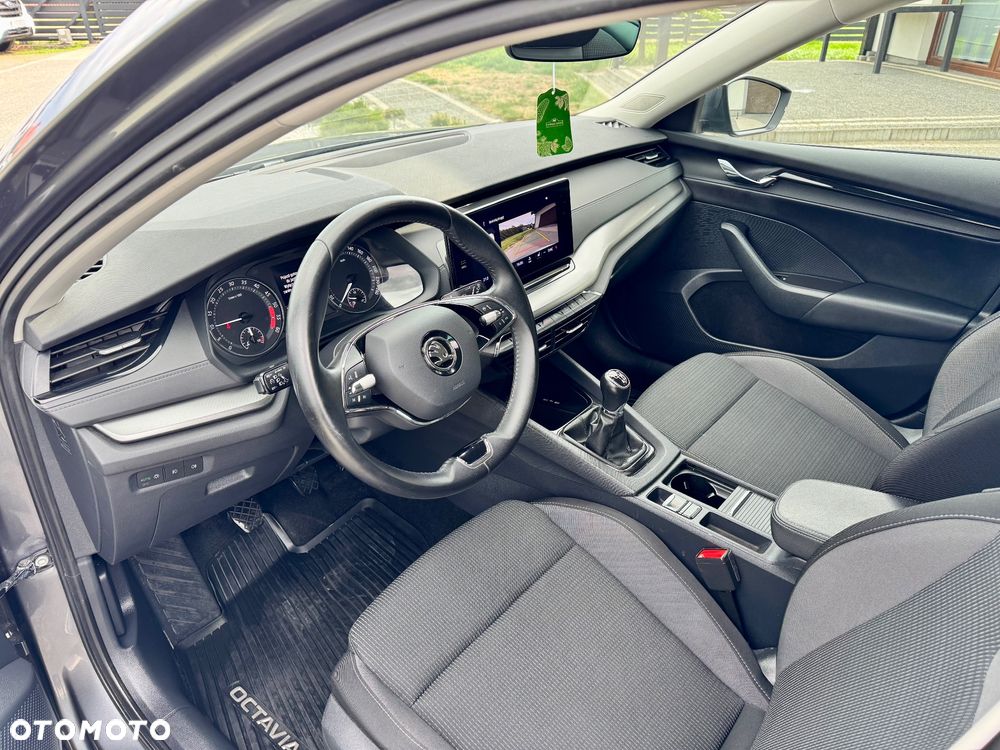 Skoda Octavia 2.0 TDI Style - 19