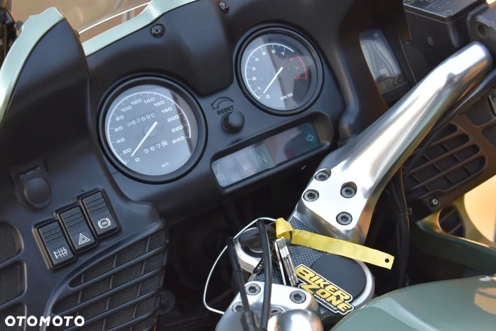 BMW R - 22