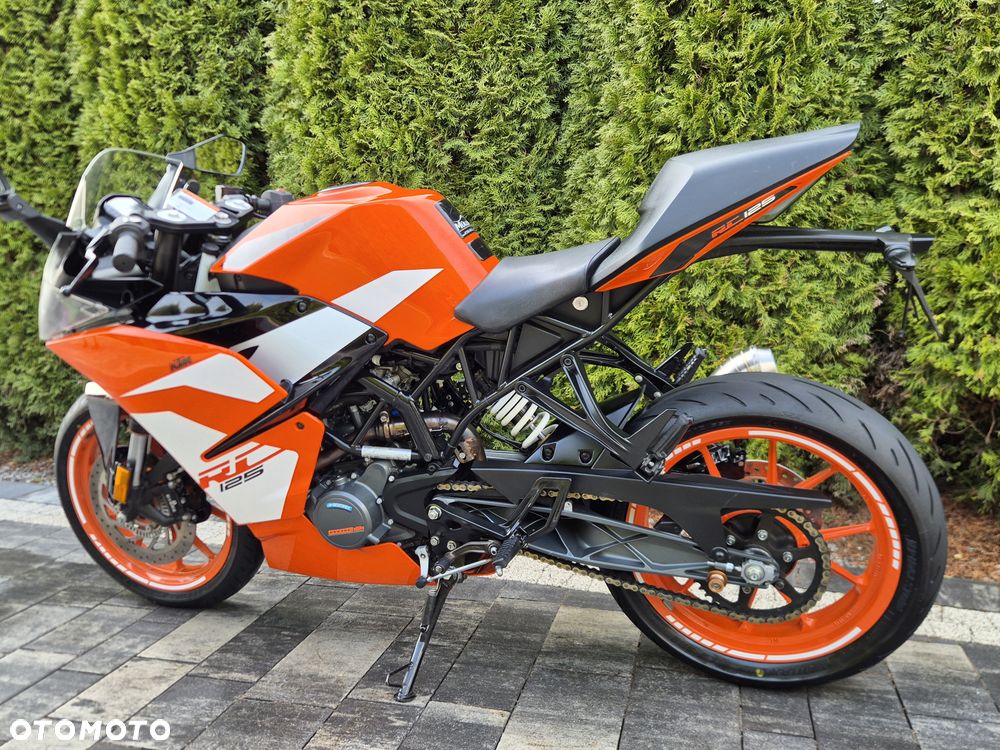 KTM RC 125 - 6