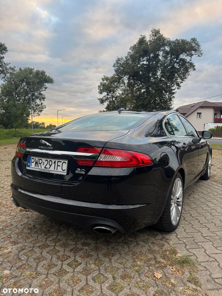 Jaguar XF 3.0 T AWD Luxury - 6