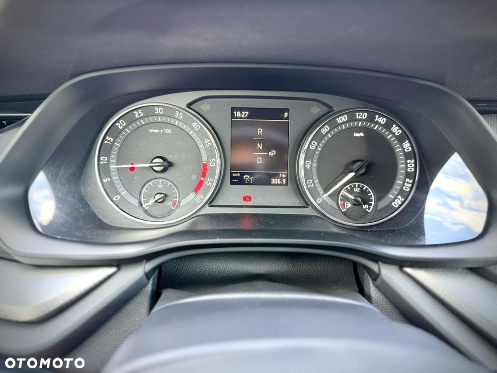 Skoda Octavia 2.0 TDI DSG Ambition - 33