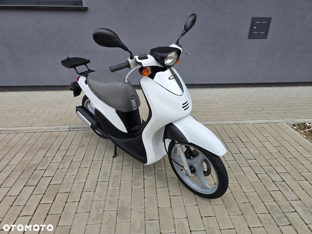 Yamaha Inny - 1