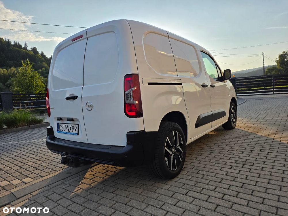 Opel Combo 1.2 benzyna Vat! rok2020 navi klima 3-osobowy tempomat grzana szyba fotele hak - 13