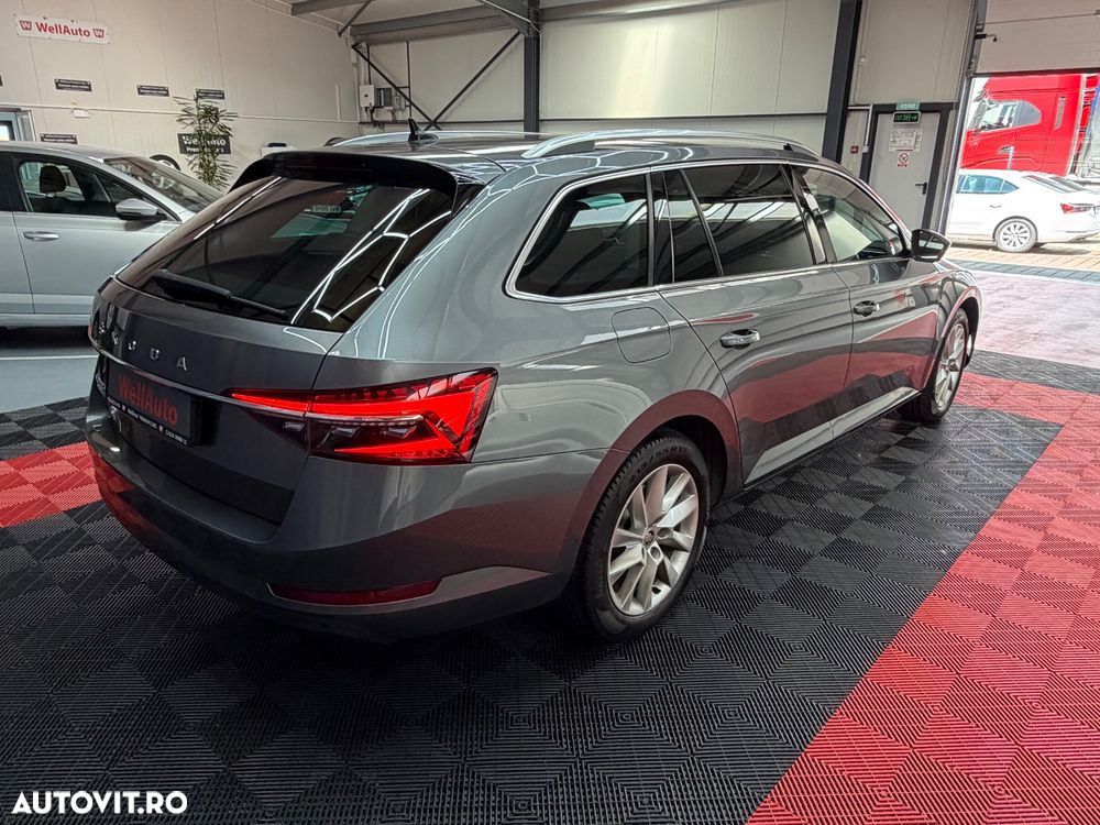 Skoda Superb 2.0 TDI 150 CP DSG Essence - 4
