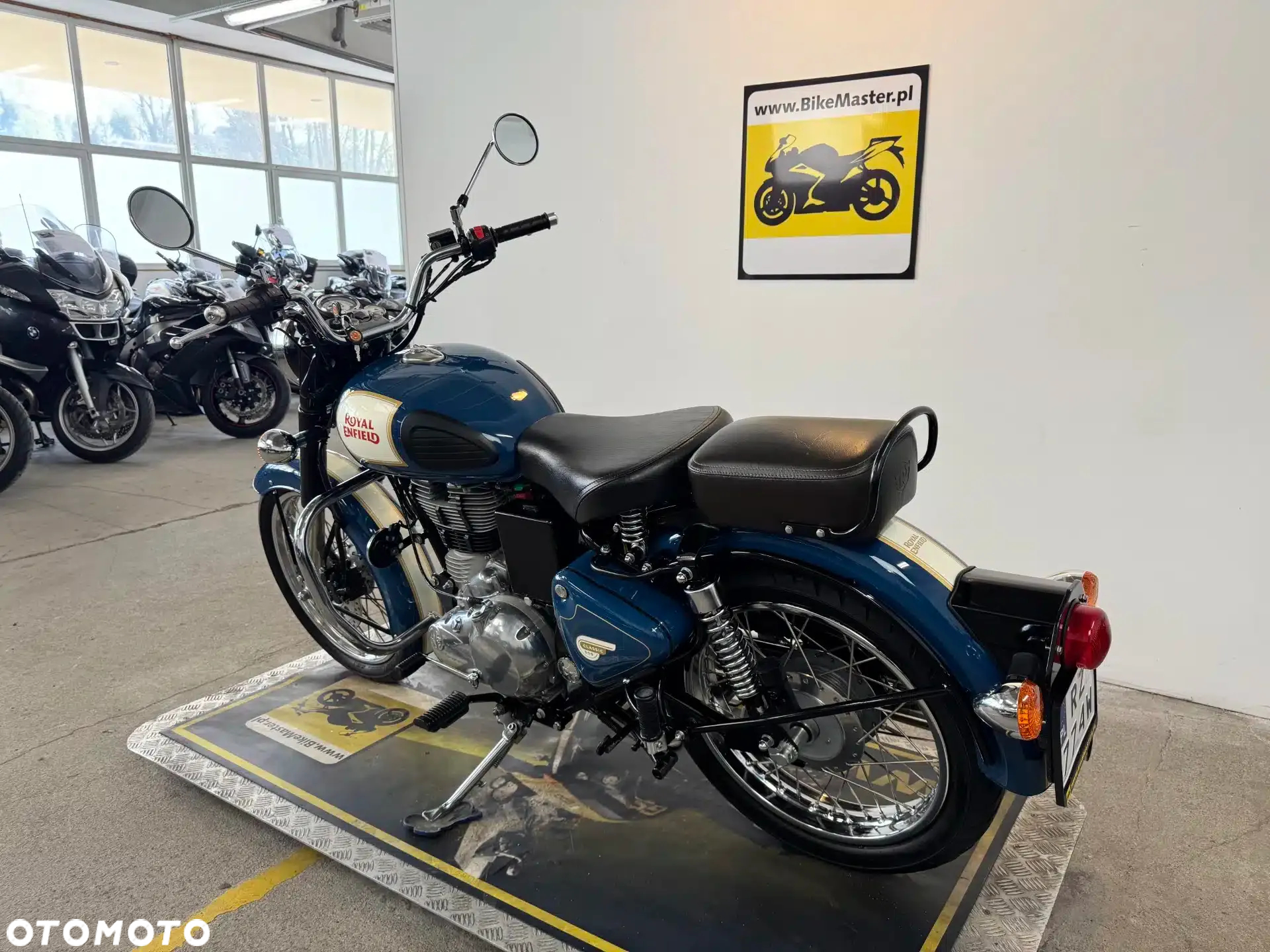 Royal Enfield Bullet - 6